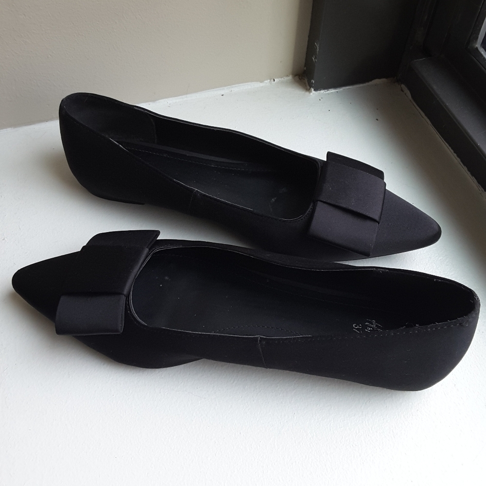 H&M Flats With Bow Sz 6